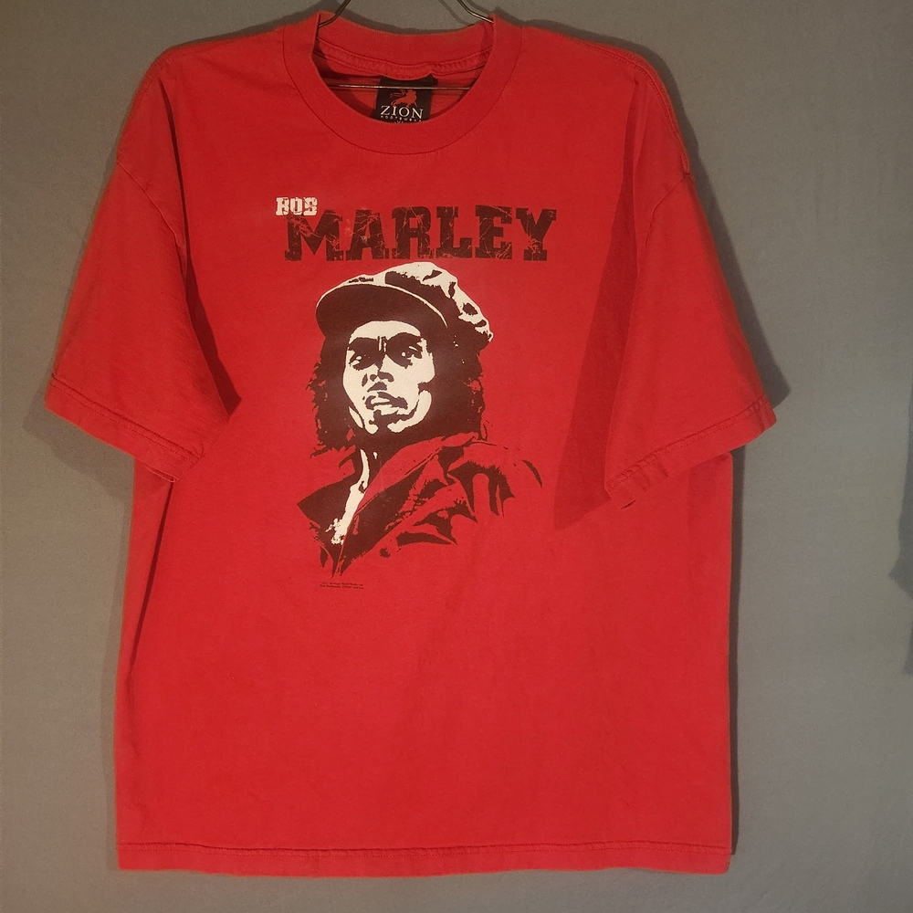 VTG 2001 Bob Marley T Shirt XL Red Y2K Rasta Reggae Freedom Fighter Graphic Tee